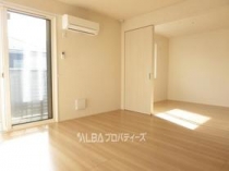 https://image.rentersnet.jp/0cf66aa7-306f-44f5-b4c4-08eb0887e6e1_property_picture_3220_large.jpg