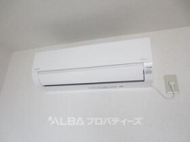 https://image.rentersnet.jp/18adb062-a865-46fd-b0e4-50fe93ad3f1a_property_picture_3220_large.jpg