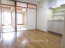 https://image.rentersnet.jp/3a92cb9e-8b53-48d0-9cdf-1b538940067c_property_picture_3220_large.jpg