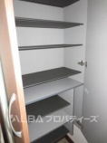 https://image.rentersnet.jp/7564f4e6-ca2c-4d99-aedf-05b622917fad_property_picture_3220_large.jpg