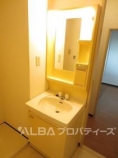 https://image.rentersnet.jp/a17984ca-584b-42fb-9bd5-7ae9f79f969c_property_picture_3220_large.jpg