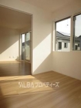 https://image.rentersnet.jp/a1bd41a6-ab12-49e7-8261-61344103363f_property_picture_3220_large.jpg