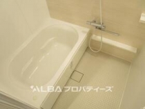 https://image.rentersnet.jp/a22193cc-db49-4dc0-aab2-04cec5ca7526_property_picture_3220_large.jpg