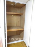 https://image.rentersnet.jp/a519cae4-f0d7-4431-b727-db472134d754_property_picture_3220_large.jpg