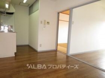 https://image.rentersnet.jp/b1667dd8-3d72-4c85-a7d7-290a3668d08e_property_picture_3220_large.jpg