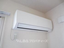 https://image.rentersnet.jp/b1c2bb50-c448-410c-aa6f-bb3f61cc6158_property_picture_3220_large.jpg