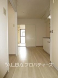 https://image.rentersnet.jp/b6609000-1761-4689-b5ec-79435cfe9514_property_picture_3220_large.jpg