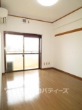 https://image.rentersnet.jp/cc7adf50-a8a5-4b08-be11-16a9d63dd1c6_property_picture_3220_large.jpg