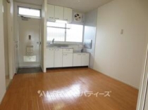 https://image.rentersnet.jp/cec00652-f042-4ae3-ba19-55a5063e2473_property_picture_3220_large.jpg