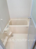 https://image.rentersnet.jp/d19b8c9e-b062-479f-ba25-ec87b6525415_property_picture_3220_large.jpg