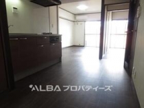 https://image.rentersnet.jp/d8e6a3e6-0b30-4131-bd66-7713ab38766c_property_picture_3220_large.jpg