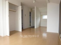 https://image.rentersnet.jp/f49a037d-4a39-4c2f-8971-c938c5a6d82b_property_picture_3220_large.jpg